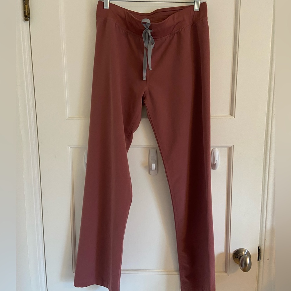 FIGS Livingston Basic Scrub Pants Mauve Small